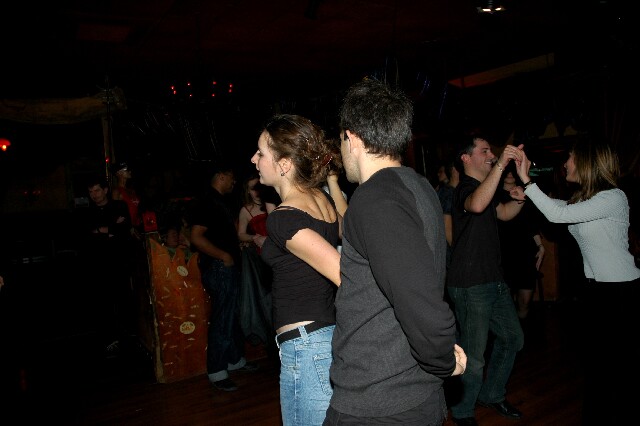 min 2005 12 04 sharkys 135